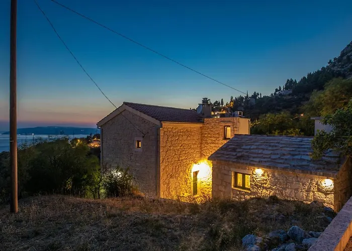 Holiday Home Fetiva Makar