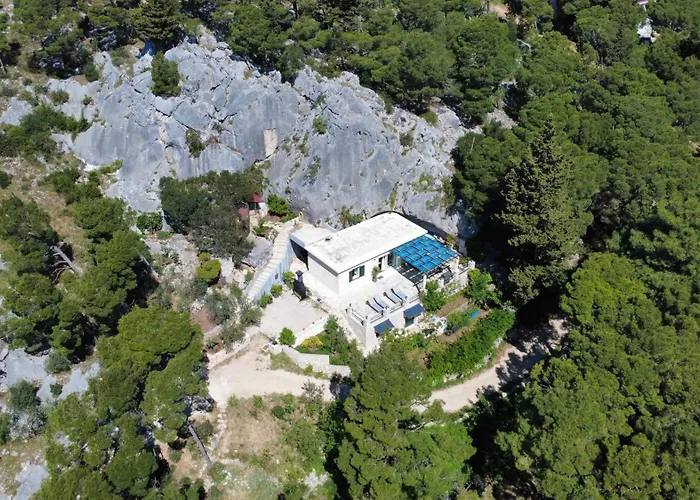 Holiday Home Nugal Makarska 2+2